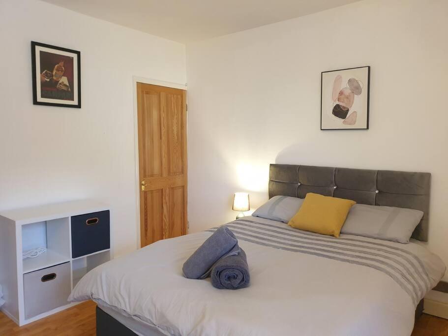 City Townhouse Close To Cafes And Restaurants Norwich Exterior photo
